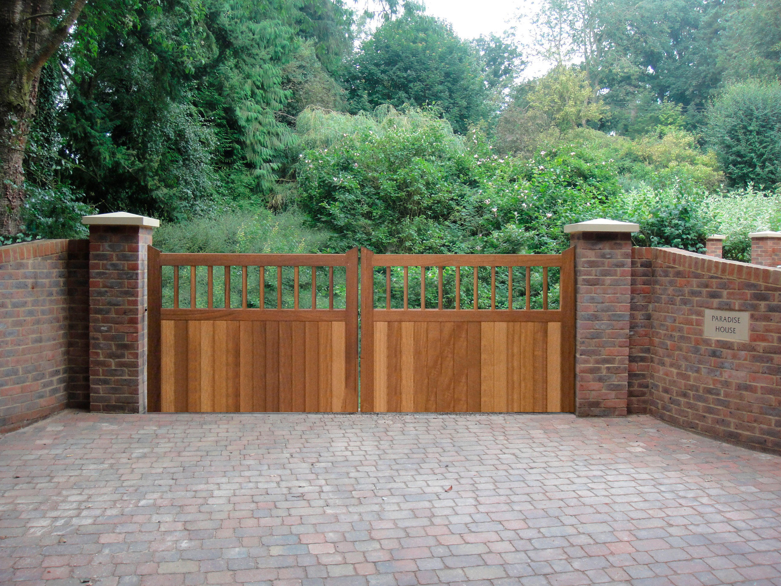 The Ascot Hardwood Gate