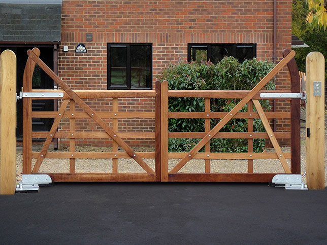 Ascot Estate Iroko 5 Bar Wooden Gate