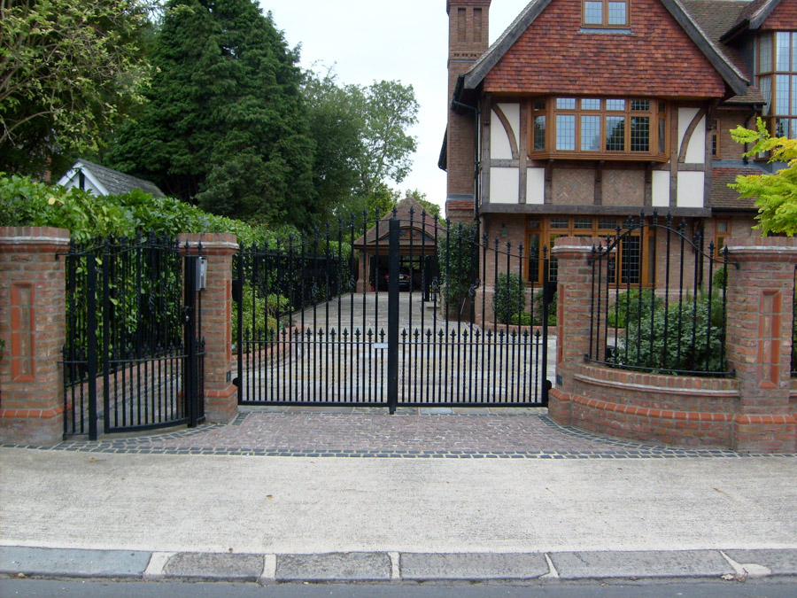 Northwood Classic steel metal gates